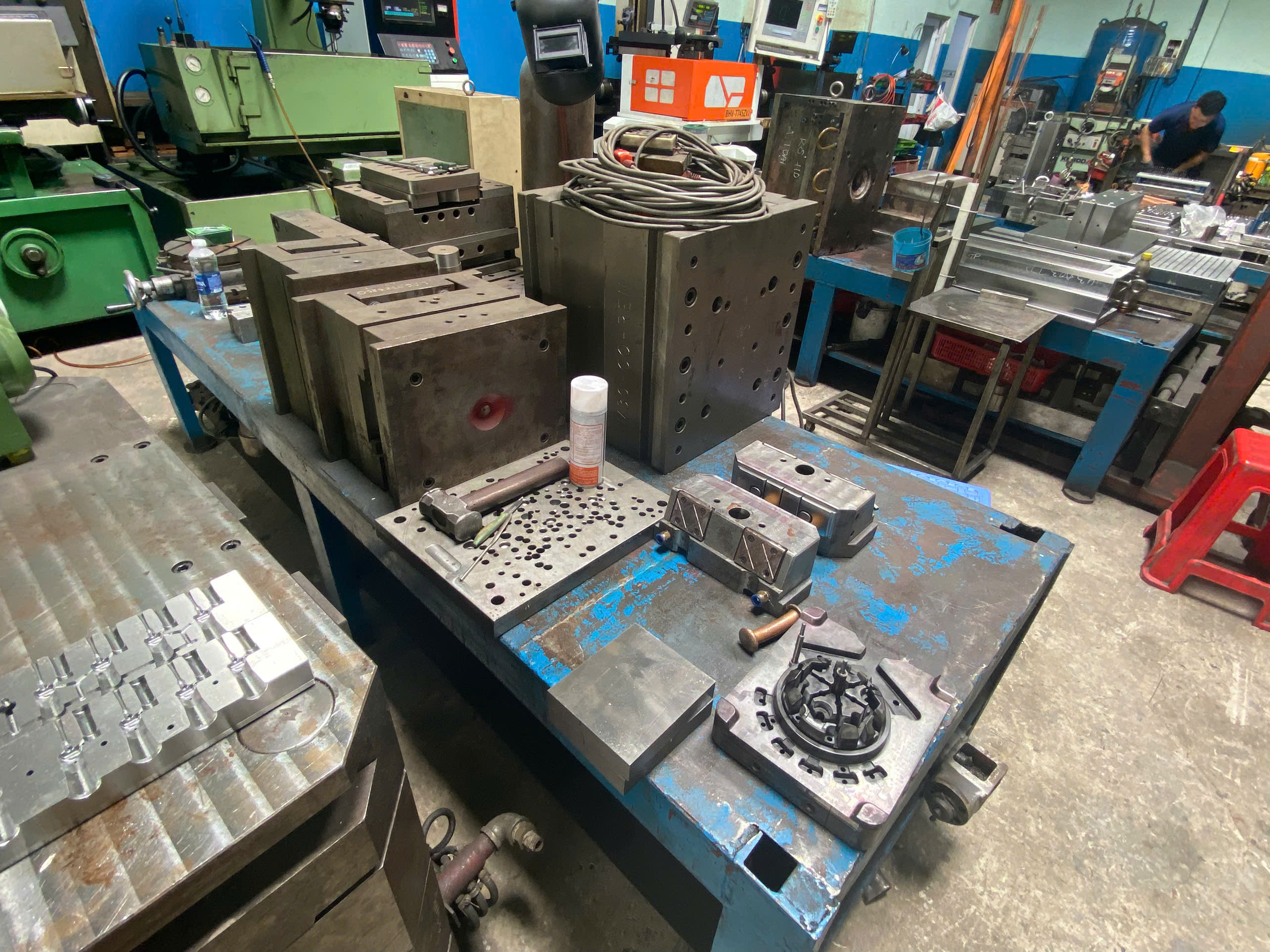 Mold fabricating area 2.jpg